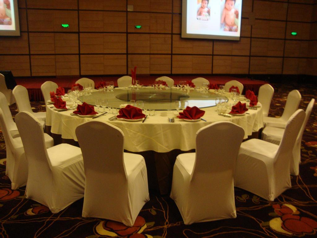 Ramada Plaza Lianyungang Hotel Kültér fotó