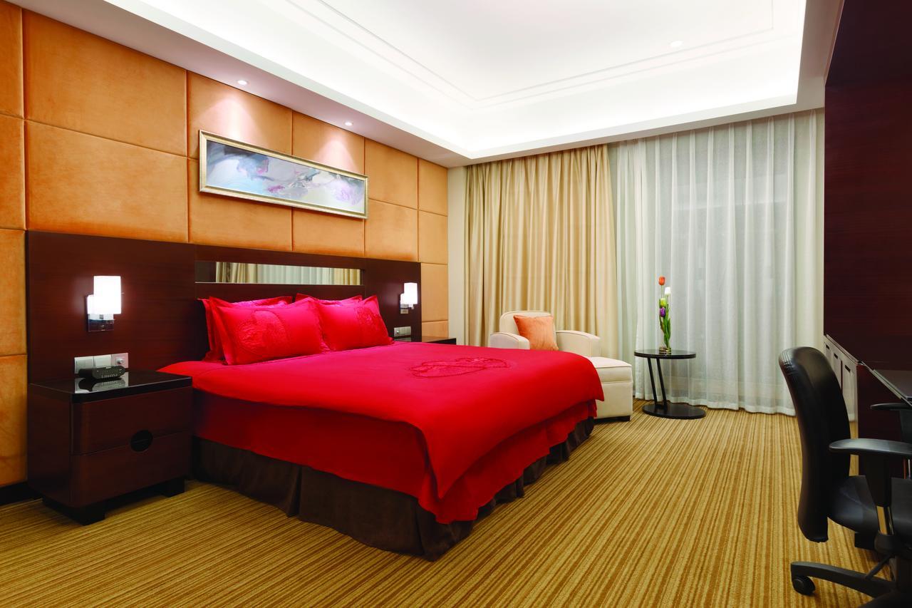 Ramada Plaza Lianyungang Hotel Kültér fotó